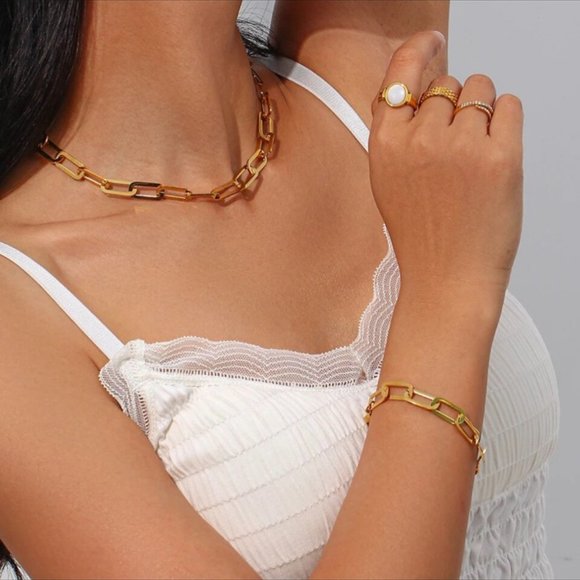 NEW 18K GOLD CHUNKY CHAIN NECKLACE, NICE NECKLACE, CUTE NECKLACE. - Picture 2 of 6